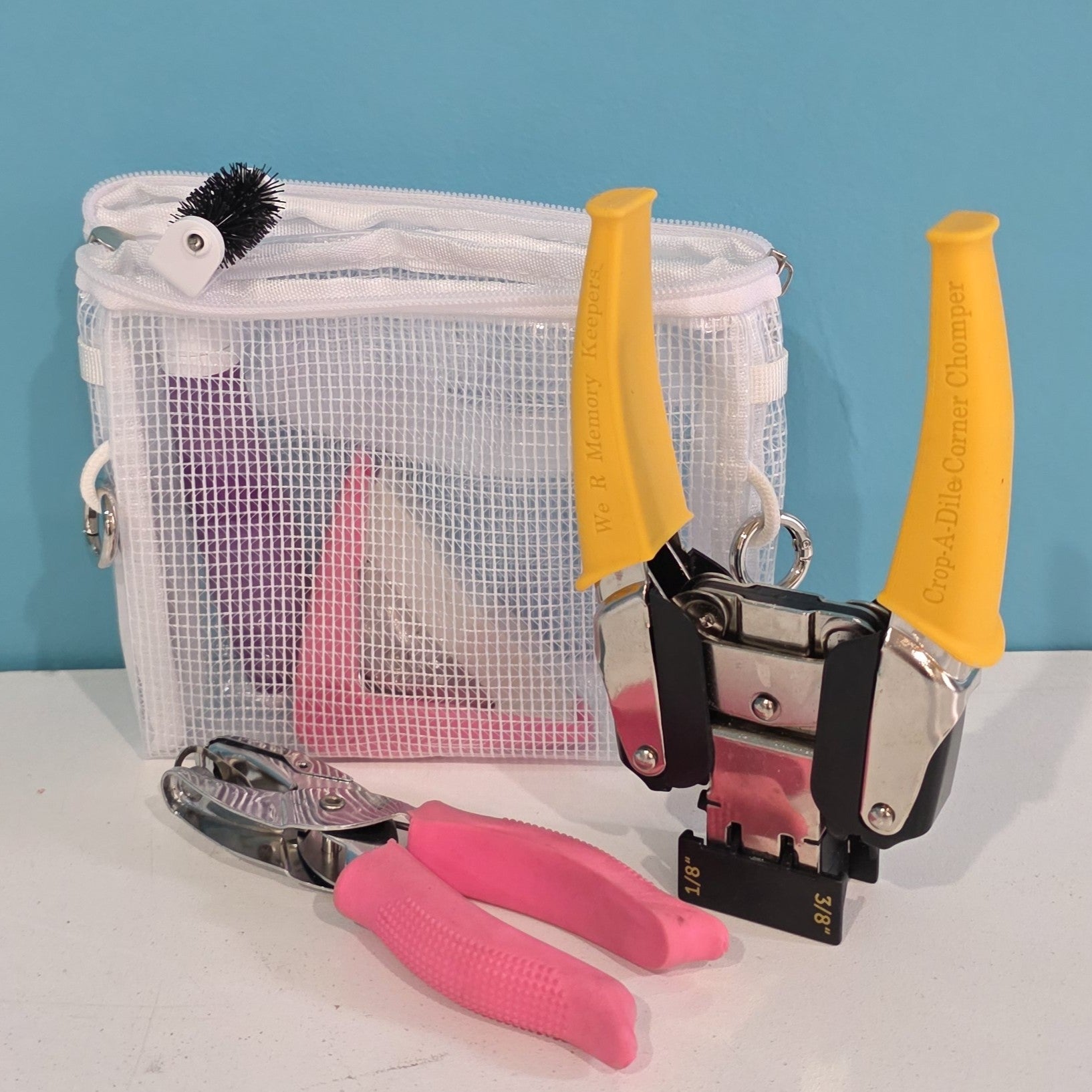 Craft tool storage pouch. 6x6